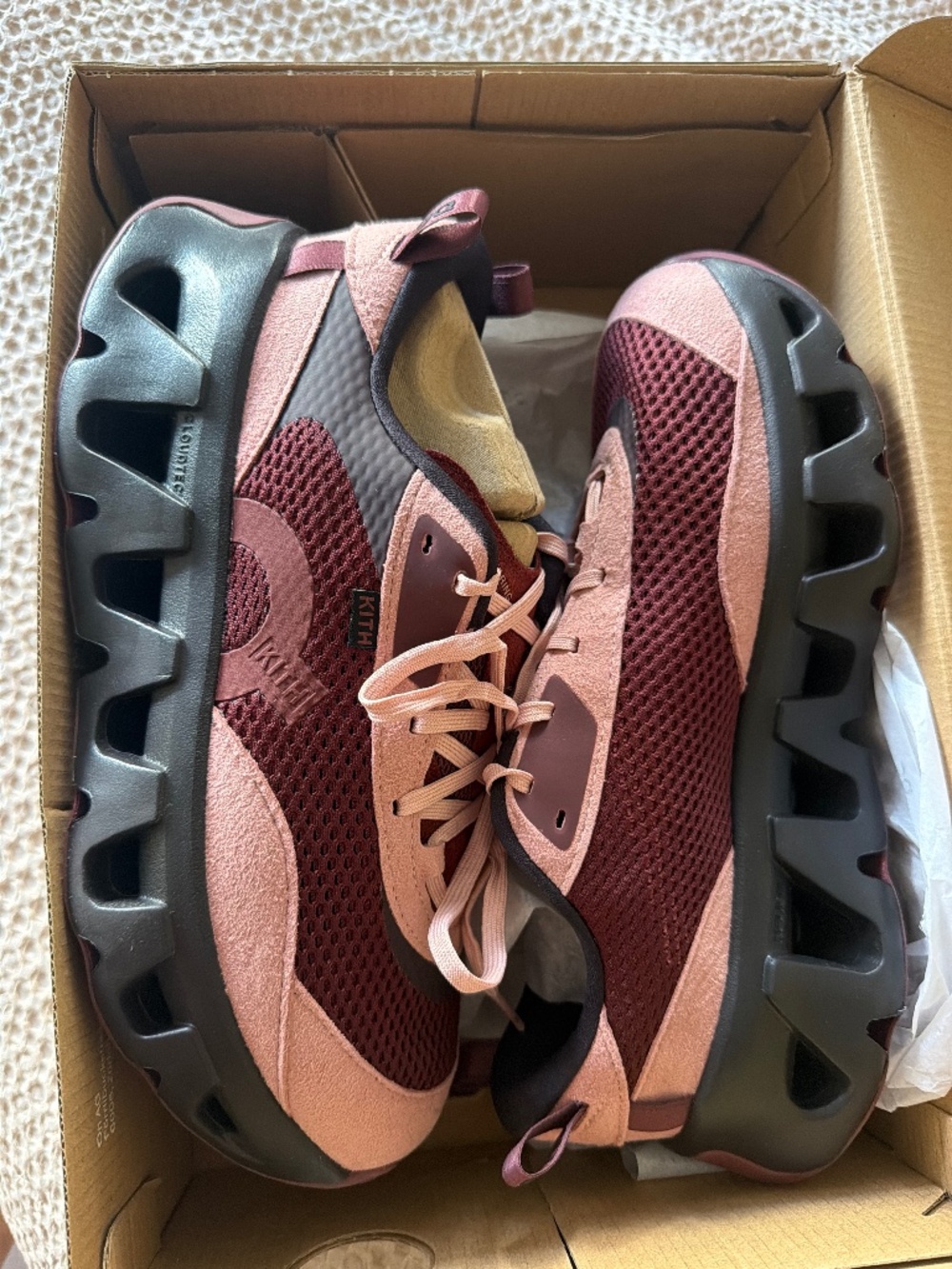 KITH FOR ON K-TECH 2 - RUBY / OX - Picture 1 of 2